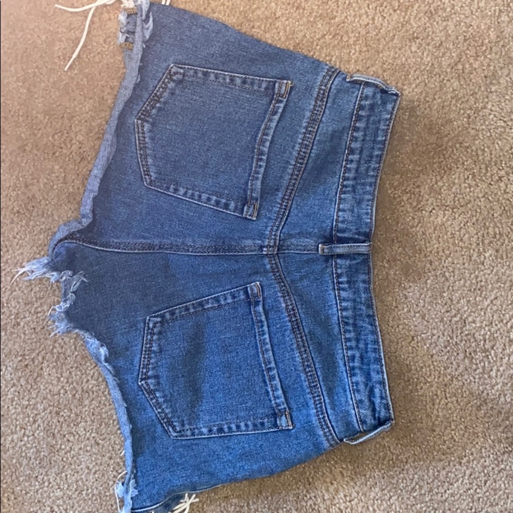 Jean Shorts - Picture 3 of 3